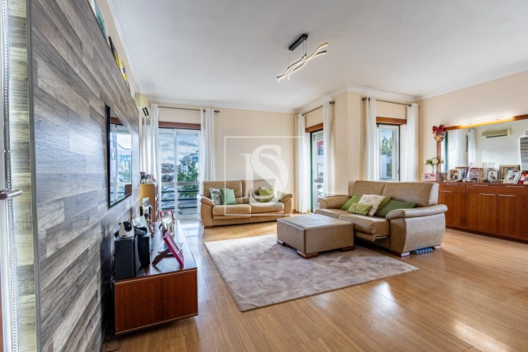 Apartamento T3 para Venda em Marvila, Ribeira Santarém, São Salvador, São Nicolau Foto 1