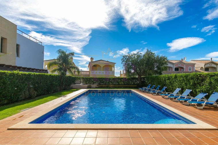 Apartamento T1 para Venda em Lagos (São Sebastião e Santa Maria) Foto 17