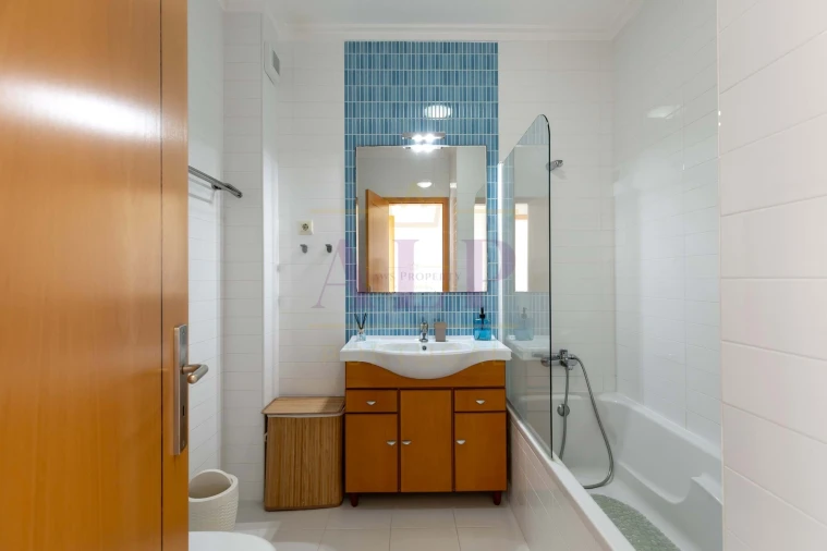 Apartamento T1 para Venda em Lagos (São Sebastião e Santa Maria) Foto 14