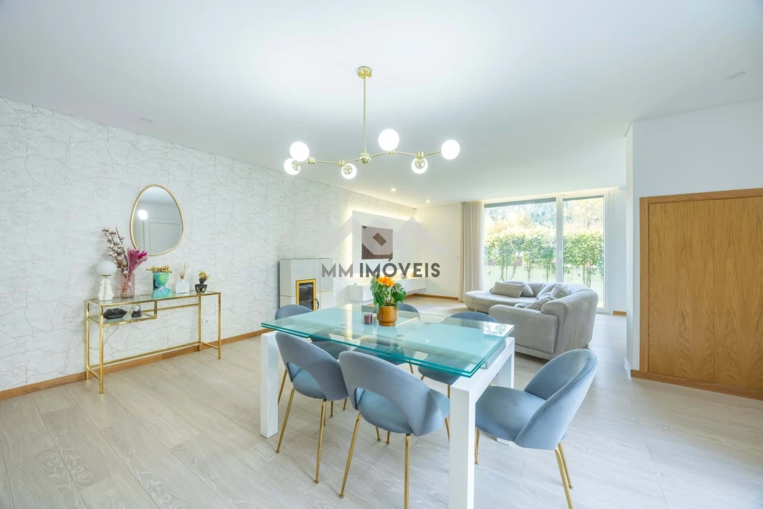 Moradia T3 para Venda em Cristelo Foto 16