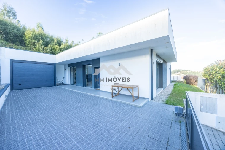 Moradia T3 para Venda em Cristelo Foto 44