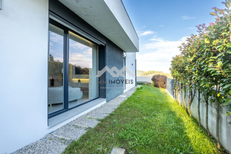 Moradia T3 para Venda em Cristelo Foto 31