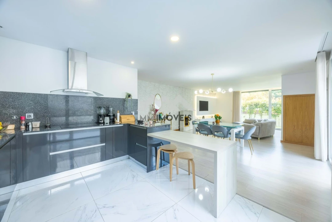 Moradia T3 para Venda em Cristelo Foto 14