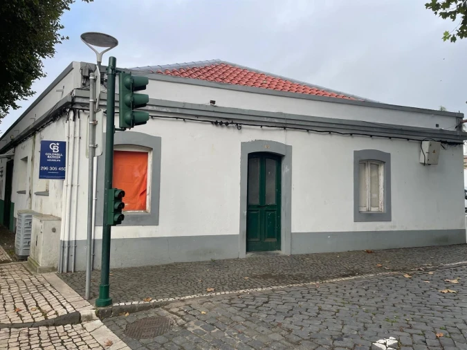 Negócio para Arrendamento em Lagoa (Nossa Senhora do Rosario) Foto 2