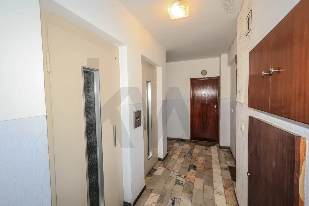 Apartamento T2 para Venda em Silves Foto 19