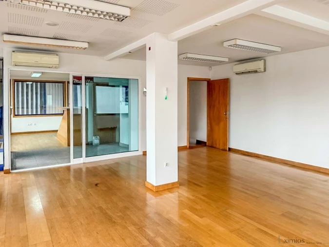 Armazém para Venda em Chorente, Góios, Courel, Pedra Furada e Gueral Foto 23