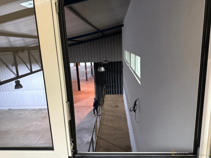 Armazém para Venda em Chorente, Góios, Courel, Pedra Furada e Gueral Foto 16