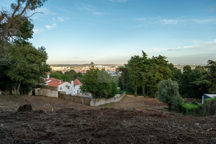 Terreno para Venda em Agualva e Mira-Sintra Foto 18