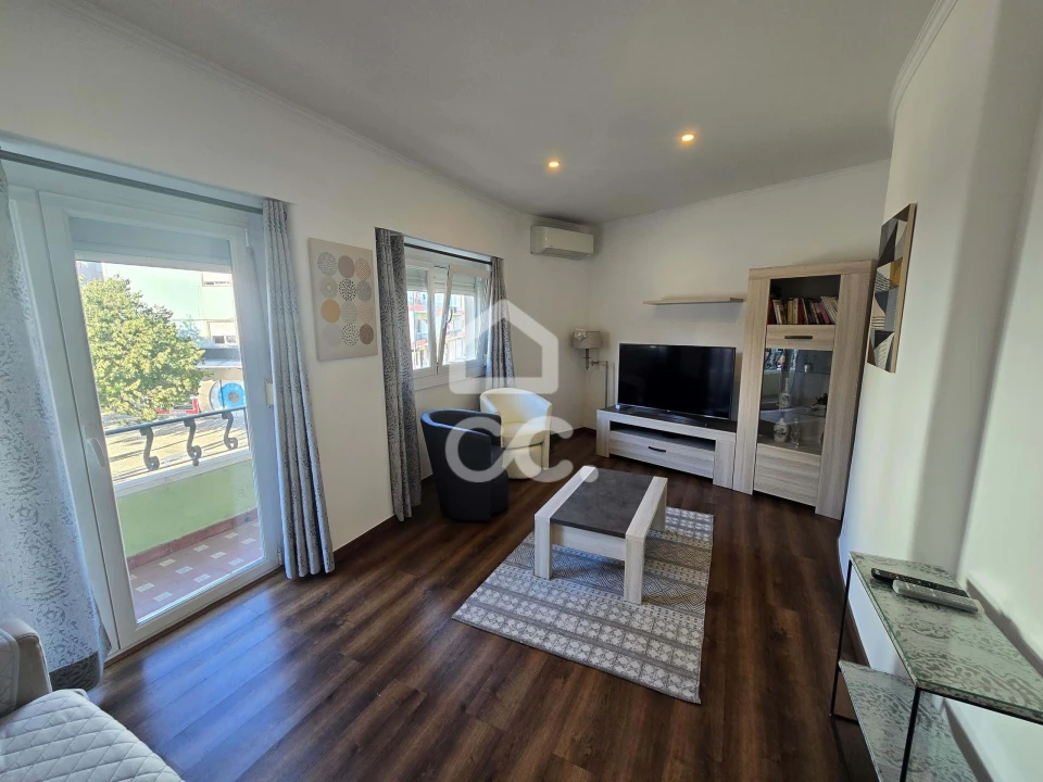 Apartamento T2 para Venda em Odivelas Foto 1