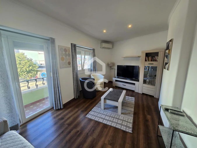 Apartamento T2 para Venda em Odivelas Foto 1