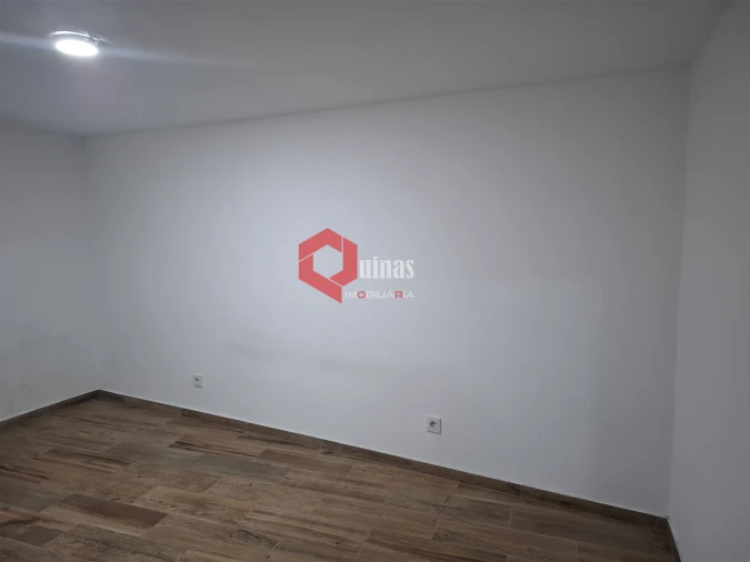 Moradia T2 para Arrendamento em Sabugal e Aldeia de Santo António Foto 6