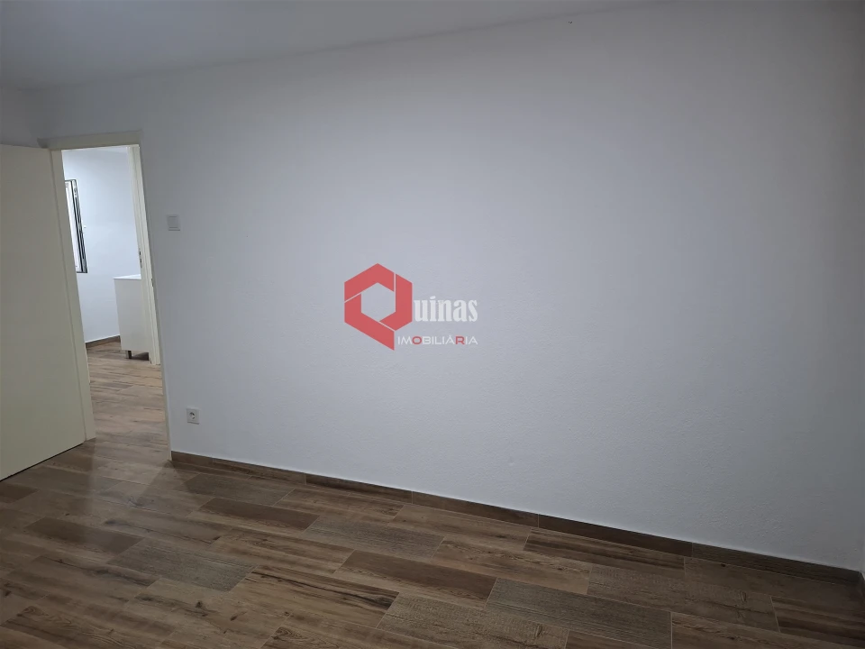 Moradia T2 para Arrendamento em Sabugal e Aldeia de Santo António Foto 9