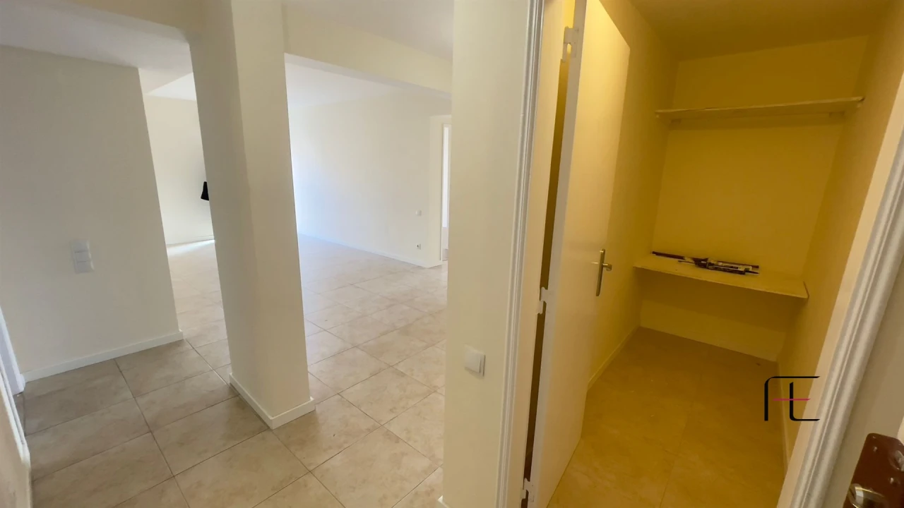 Apartamento T2 para Venda em Algueirão-Mem Martins Foto 20