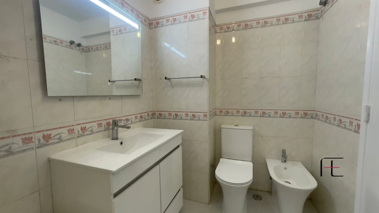 Apartamento T2 para Venda em Algueirão-Mem Martins Foto 22