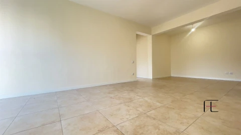 Apartamento T2 para Venda em Algueirão-Mem Martins