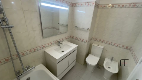 Apartamento T2 para Venda em Algueirão-Mem Martins