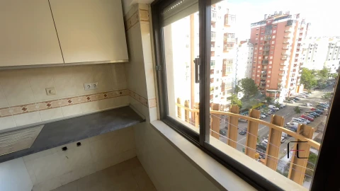 Apartamento T2 para Venda em Algueirão-Mem Martins