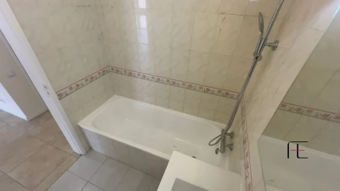 Apartamento T2 para Venda em Algueirão-Mem Martins