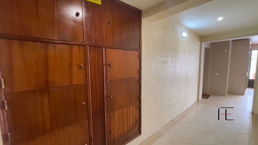 Apartamento T2 para Venda em Algueirão-Mem Martins Foto 30