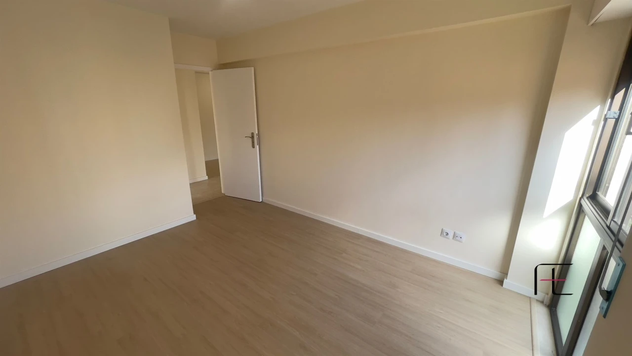 Apartamento T2 para Venda em Algueirão-Mem Martins Foto 10