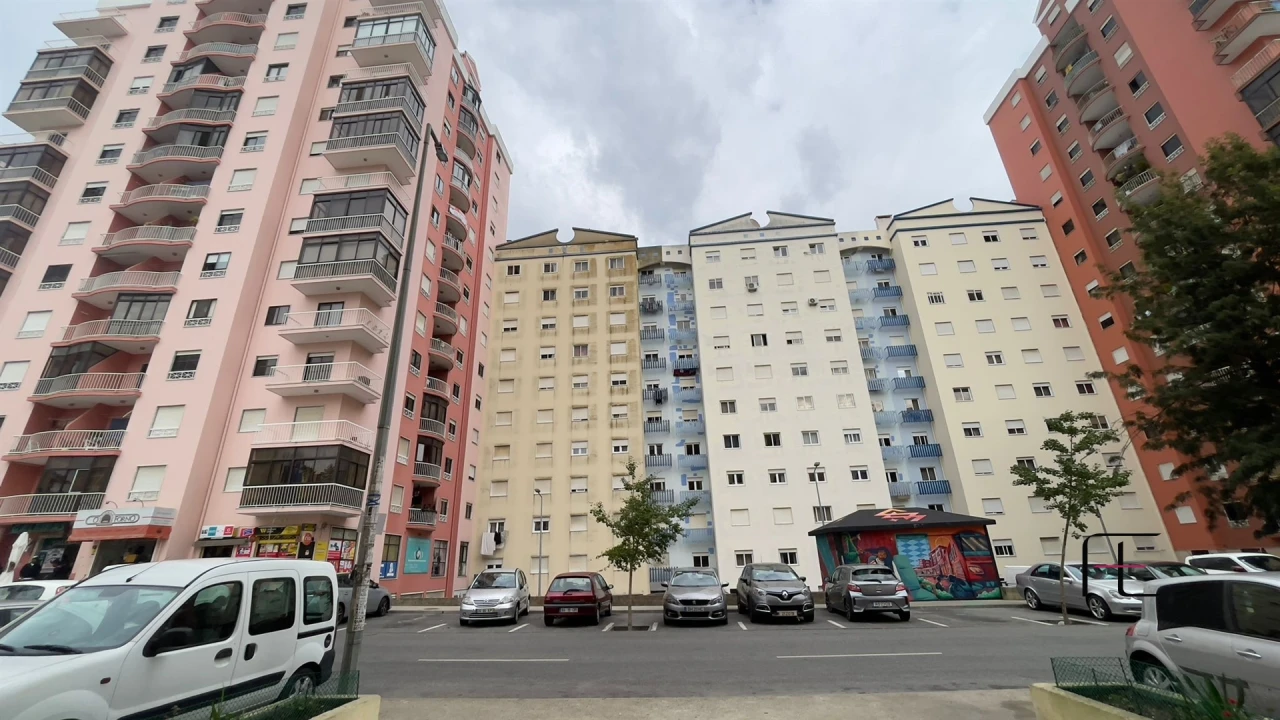 Apartamento T2 para Venda em Algueirão-Mem Martins Foto 36