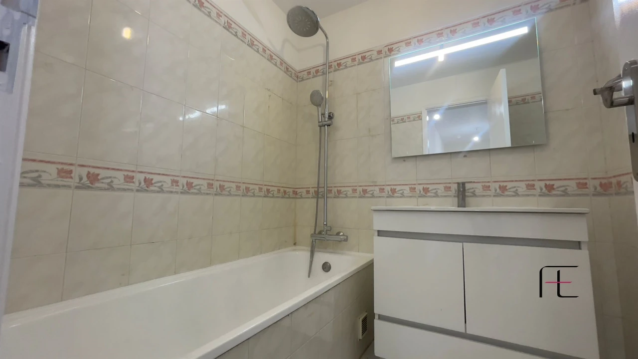Apartamento T2 para Venda em Algueirão-Mem Martins Foto 21