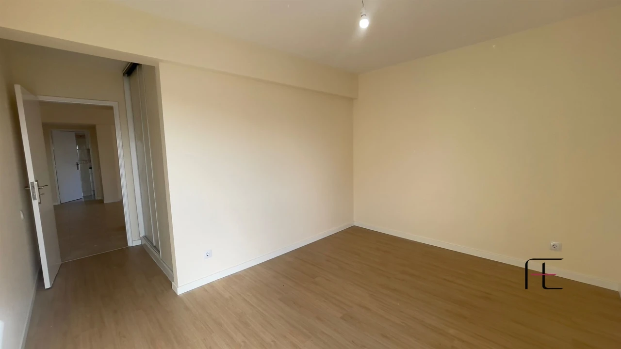 Apartamento T2 para Venda em Algueirão-Mem Martins Foto 13