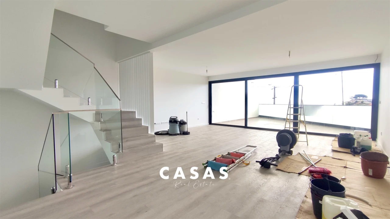 Moradia T3 para Venda em Santo Antonio Foto 5