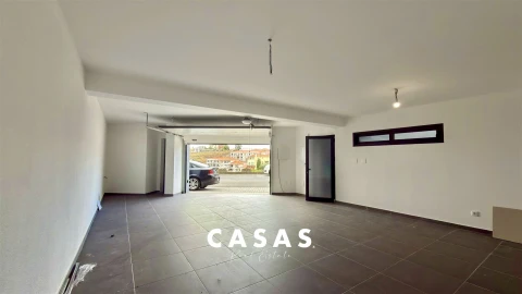 Moradia T3 para Venda em Santo Antonio