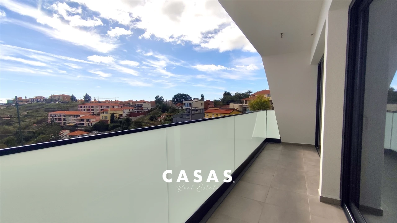 Moradia T3 para Venda em Santo Antonio Foto 11