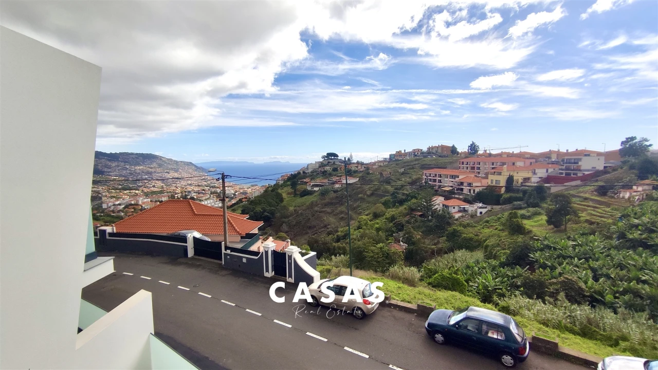 Moradia T3 para Venda em Santo Antonio Foto 3