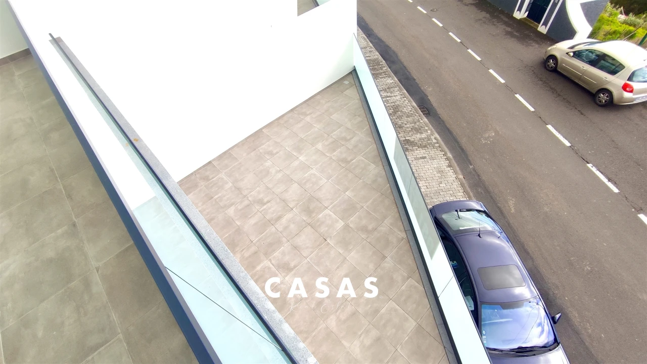 Moradia T3 para Venda em Santo Antonio Foto 13