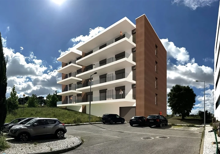 Apartamento T4 para Venda em Santa Clara e Castelo Viegas Foto 2