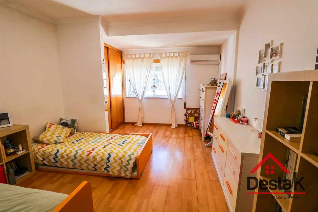 Moradia T4 para Venda em Santos Evos Foto 15