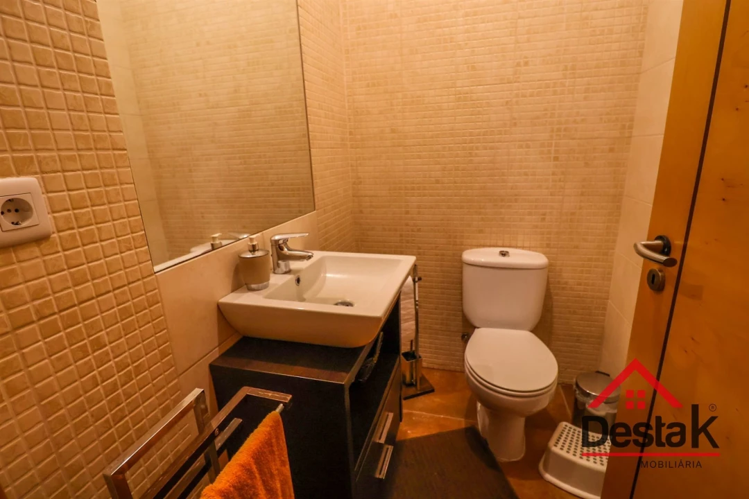 Moradia T4 para Venda em Santos Evos Foto 23