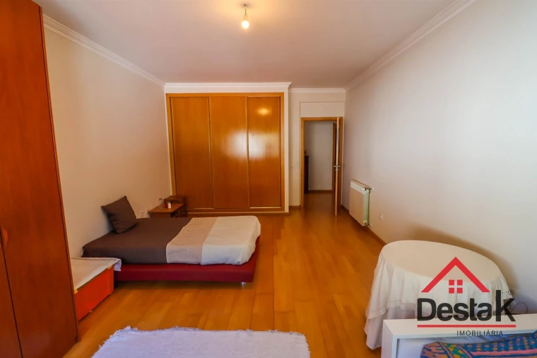 Moradia T4 para Venda em Santos Evos Foto 13