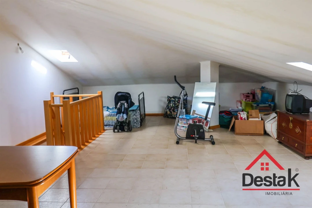 Moradia T4 para Venda em Santos Evos Foto 22