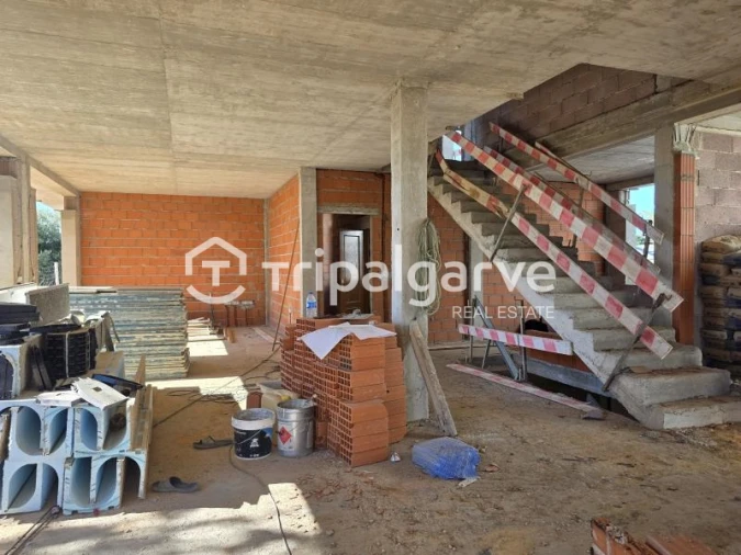 Moradia T5 para Venda em Loule (São Sebastião) Foto 9