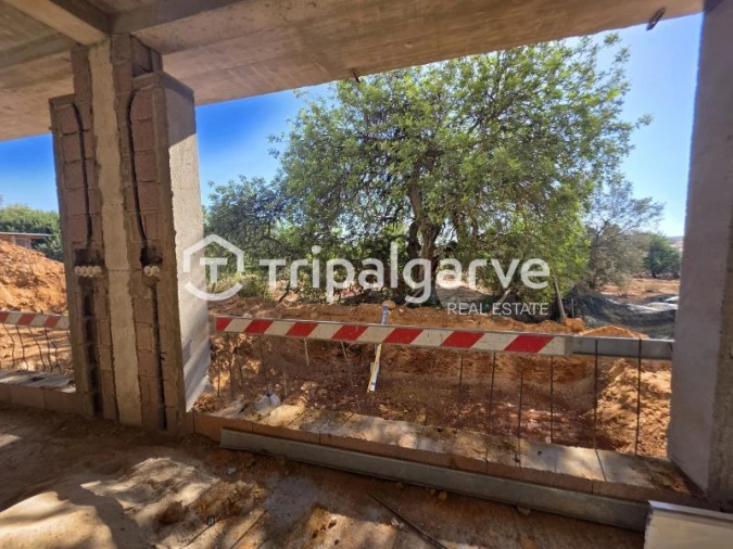 Moradia T5 para Venda em Loule (São Sebastião) Foto 19