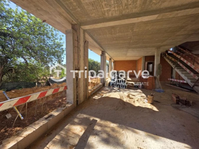 Moradia T5 para Venda em Loule (São Sebastião) Foto 7