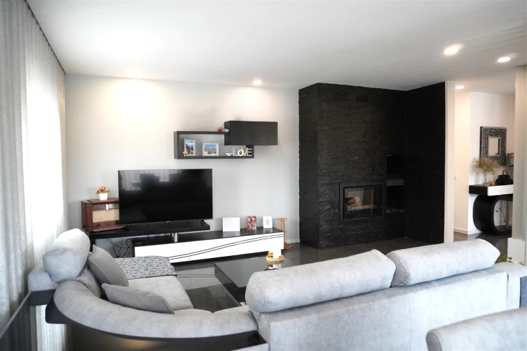 Apartamento T3 para Venda em Avidos e Lagoa Foto 4