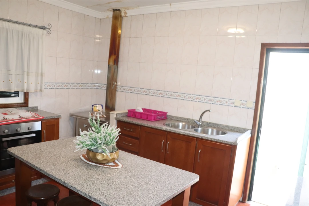 Moradia T3 para Venda em Lustosa e Barrosas (Santo Estêvão) Foto 9