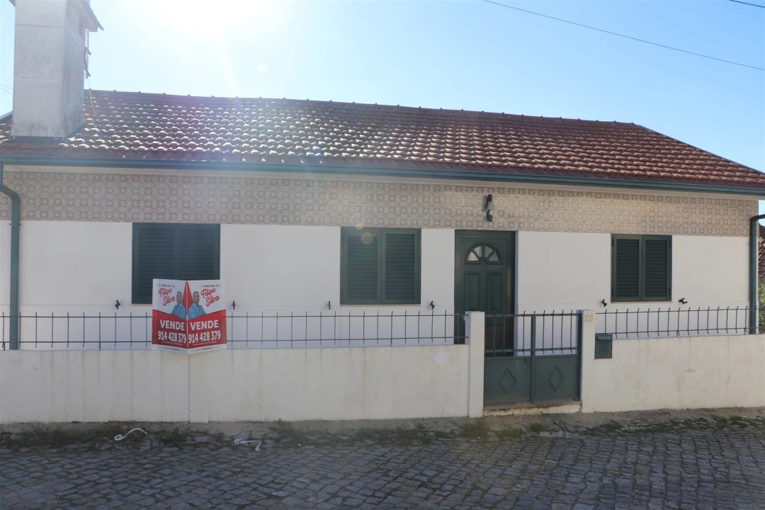 Moradia T3 para Venda em Lustosa e Barrosas (Santo Estêvão) Foto 2