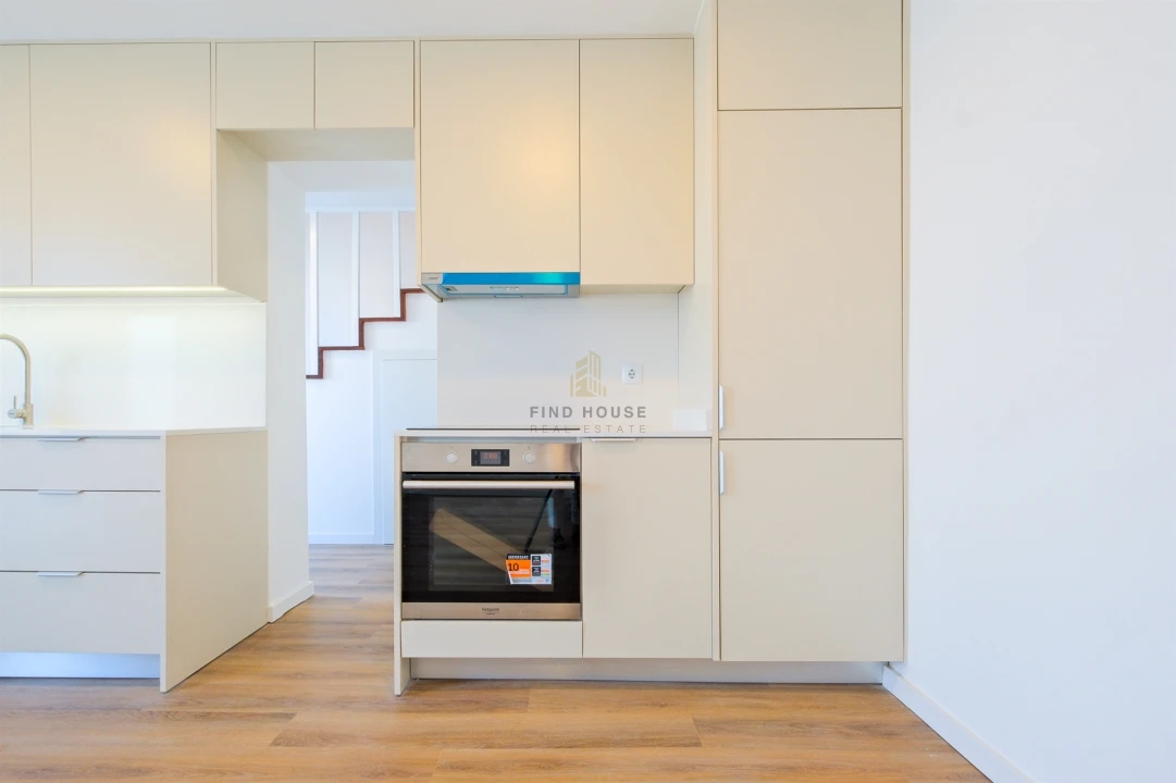 Moradia T2 para Venda em Paranhos Foto 5