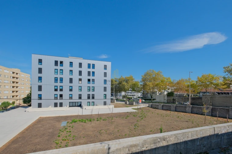 Moradia T2 para Venda em Paranhos Foto 20