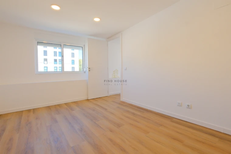 Moradia T2 para Venda em Paranhos Foto 19