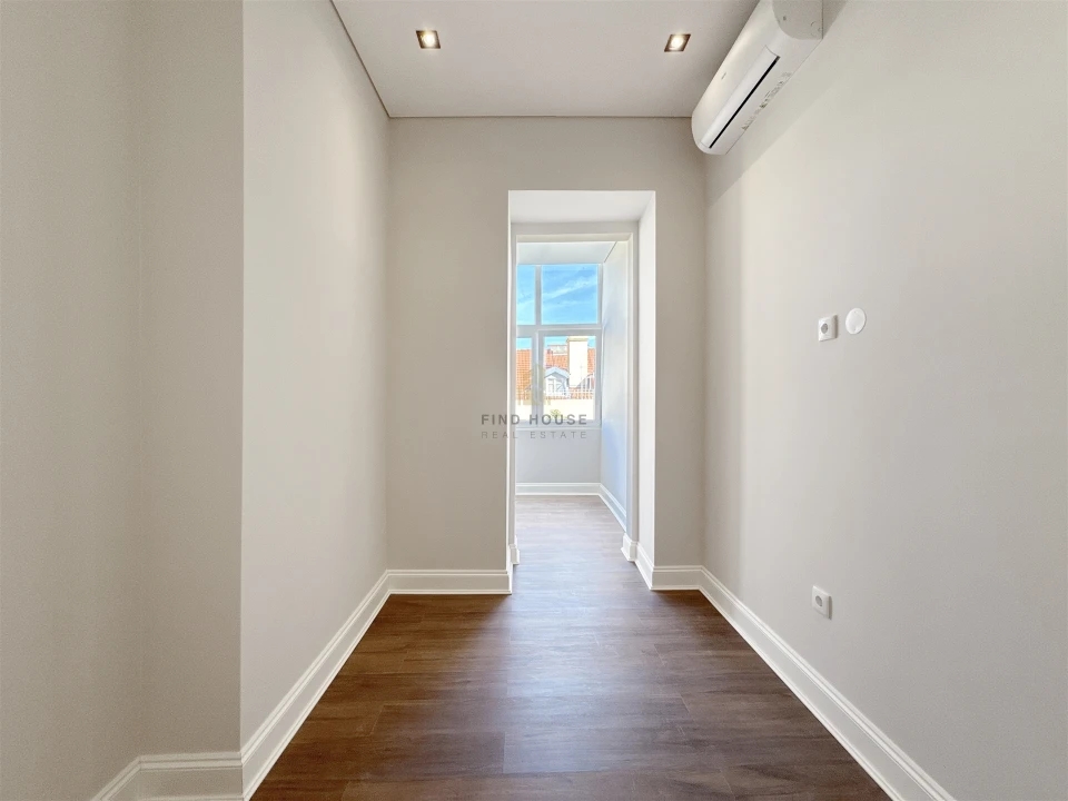 Apartamento T3 para Venda em Areeiro Foto 20