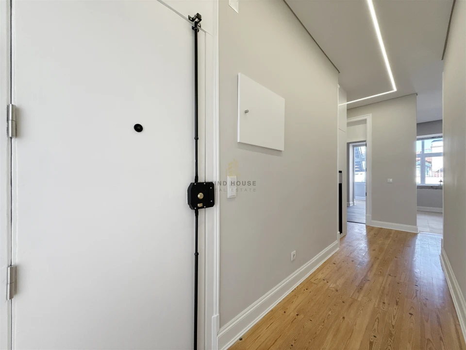 Apartamento T3 para Venda em Areeiro Foto 25