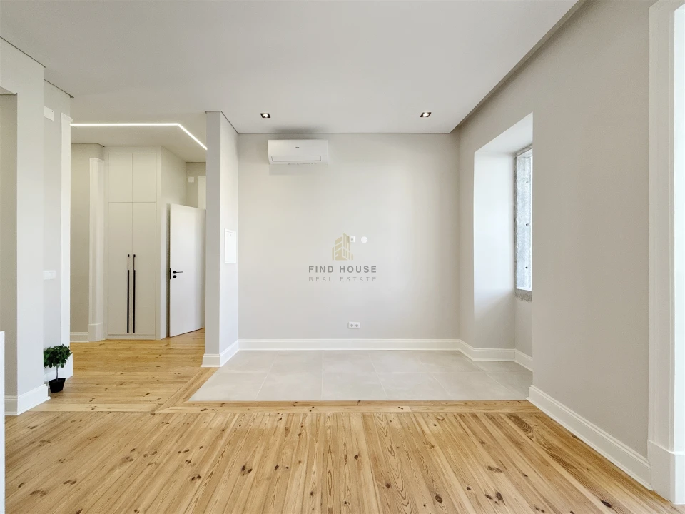 Apartamento T3 para Venda em Areeiro Foto 10