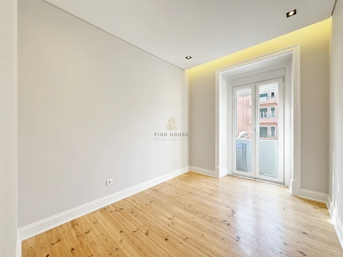 Apartamento T3 para Venda em Areeiro Foto 33